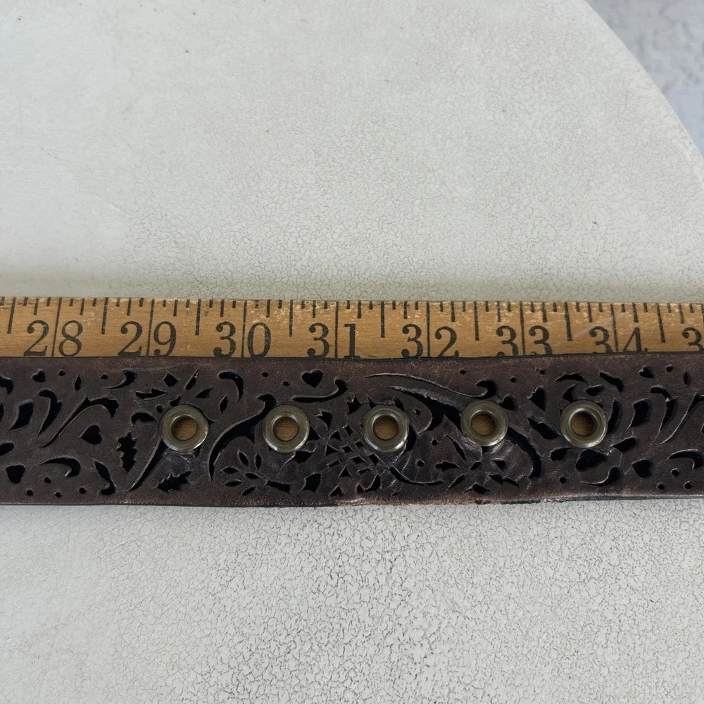 Vtg Fossil Leather Belt Laser Cut Small 30-33 Brown Western Boho Chunky